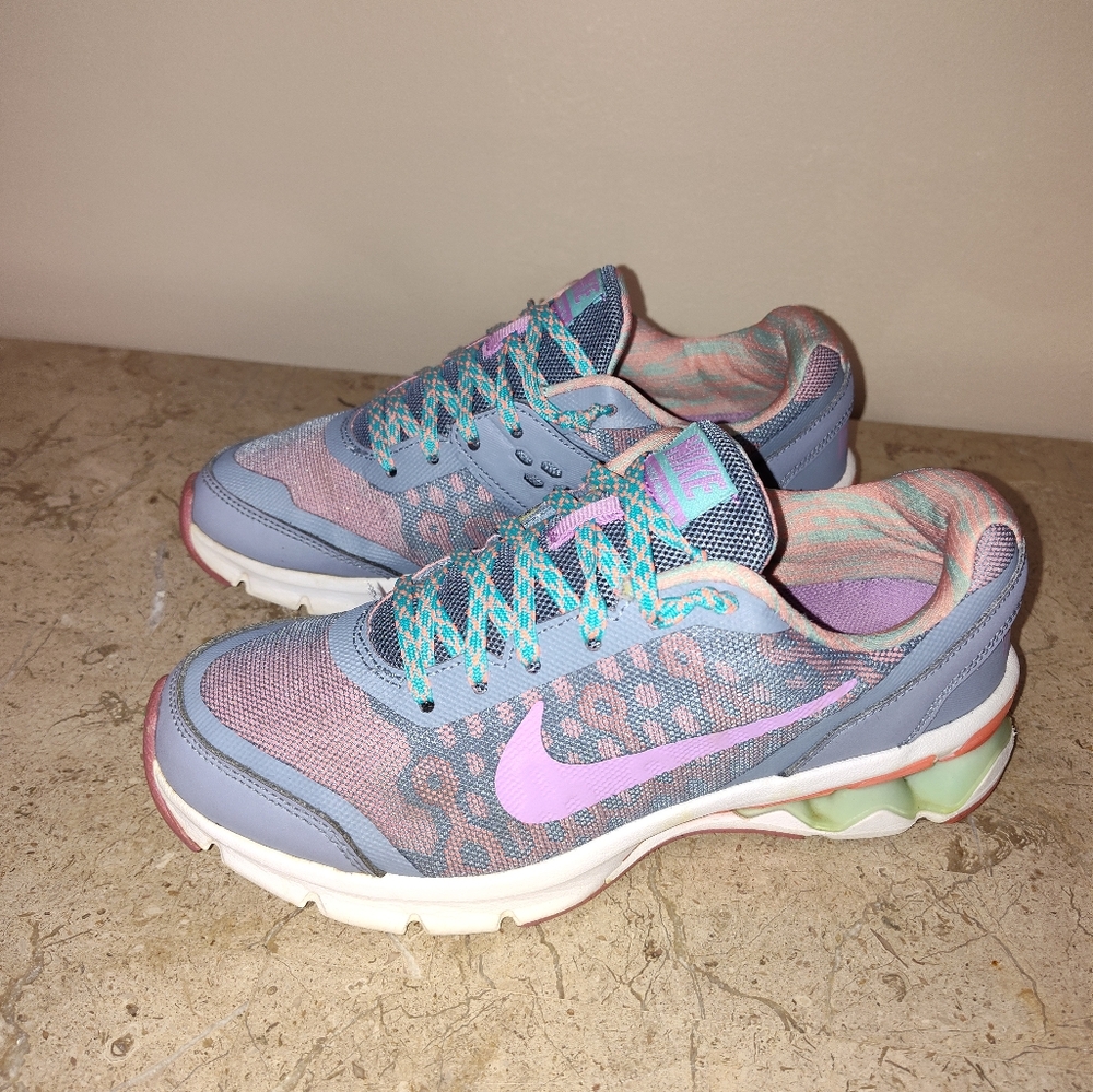 Nike REAX